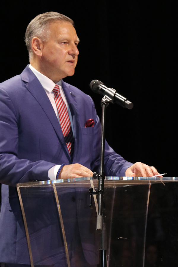 VIII_Forum_06 VIII_Forum_06