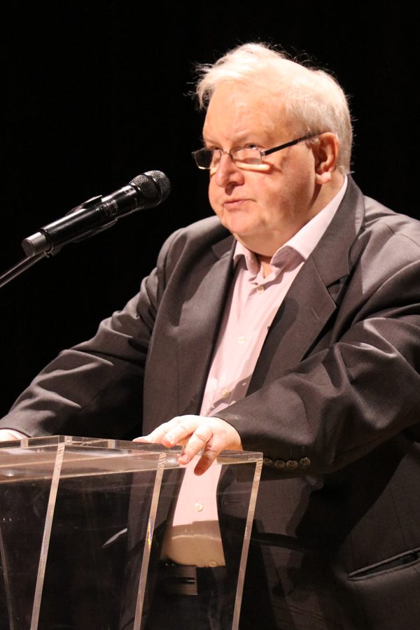 VIII_Forum_03 VIII_Forum_03