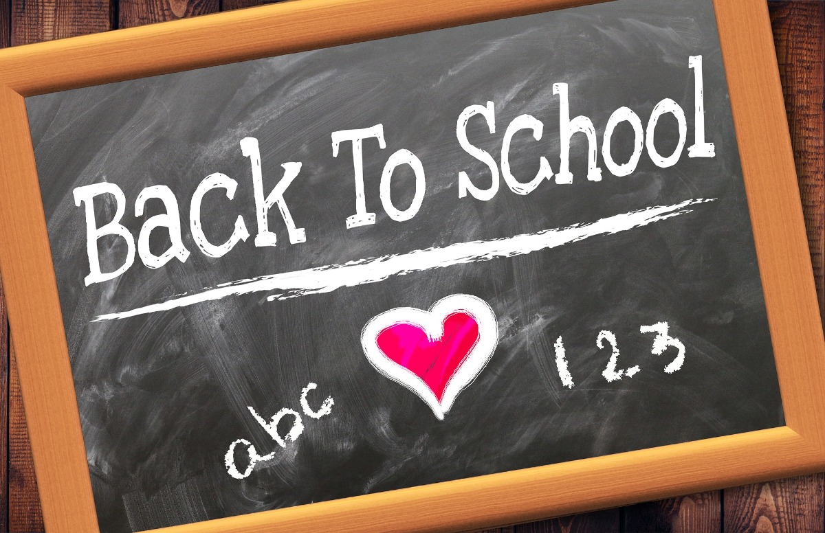 back-to-school-2628012_1920