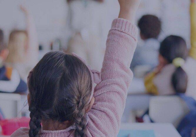 Uczniowie-cudzoziemcy w polskich szkołach w roku szkolnym 2024/2025. Nowy raport CEO i IRC