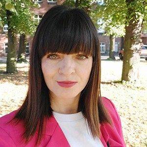 JUSTYNA WOŁOSZYK-BRZEZIŃSKA