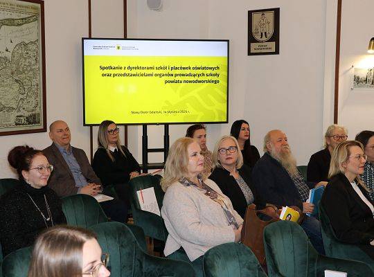Spotkanie dyrektorów szkół i placówek oświatowych powiatu nowodworskiego