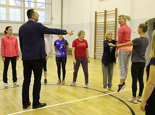 Metody pracy z ciałem podczas zajęć WF