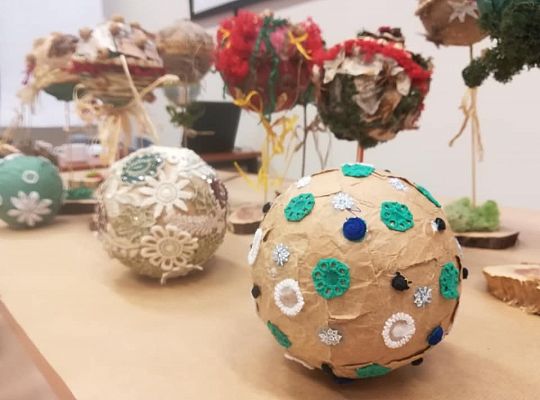 Bombki na baczność