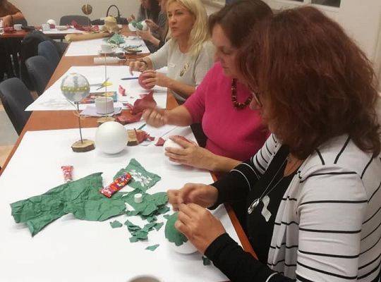 Bombki na baczność