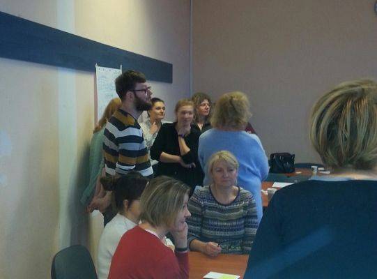 Jak budować dobre relacje w przestrzeni szkoły? 