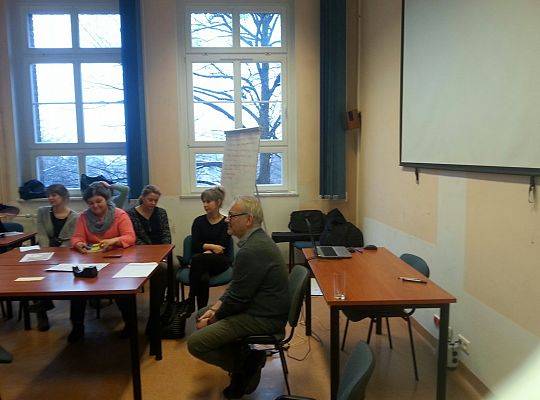 Jak budować dobre relacje w przestrzeni szkoły? 