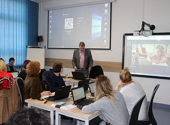 Wykorzystywanie tablicy interaktywnej dla zajęć edukacyjnych (edycja III)