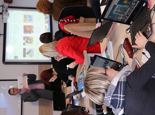 Wykorzystywanie tablicy interaktywnej dla zajęć edukacyjnych (edycja III)