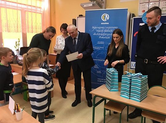 Wojewódzki Turniej Wiedzy o Bezpieczeństwie pod hasłem Jestem bezpieczny na ulicy