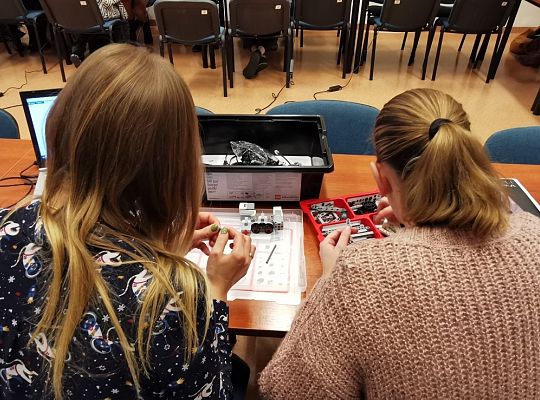 Edukacja przez działanie - kształcenie kompetencji XXI wieku