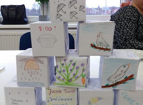 Kostka ma moc! - kreatywnie na lekcjach języka polskiego, czyli jak twórczo realizować nową podstawę programową (Lipusz)