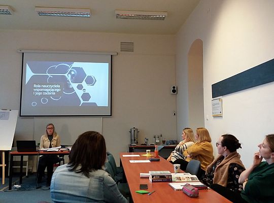 Poloniści z i(s)krą