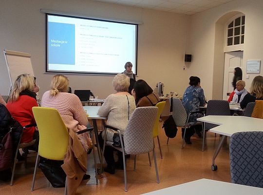 Zastosowanie technik mediacyjnych w rozwiązywaniu konfliktów w szkole